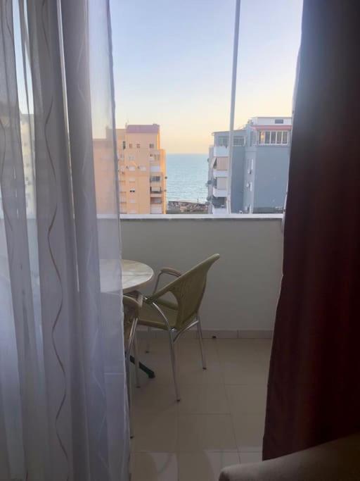 Cozy 1-Bedroom Flat, Beachside Durres Exterior photo